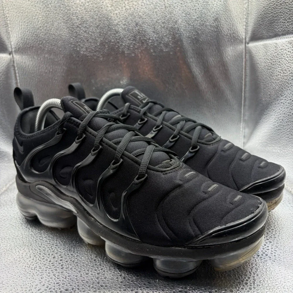 Size 10 Nike Air VaporMax Plus SE Black Womens‎ Lace Up Running Shoes DH1063-001